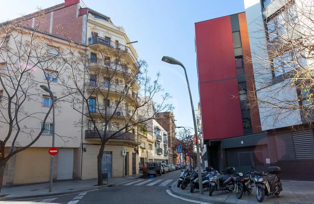 Chic Apartment in Plaza España near Sants Montjuïc-1